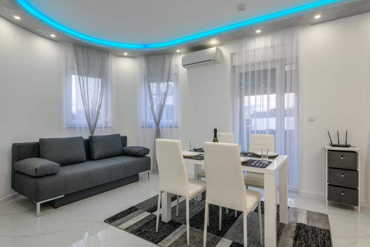 Complex Villa White PUY Exterior foto
