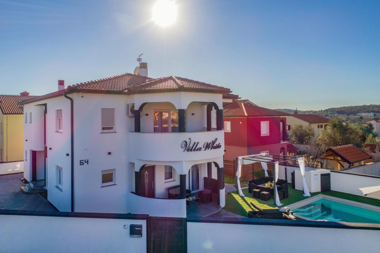Complex Villa White PUY Exterior foto
