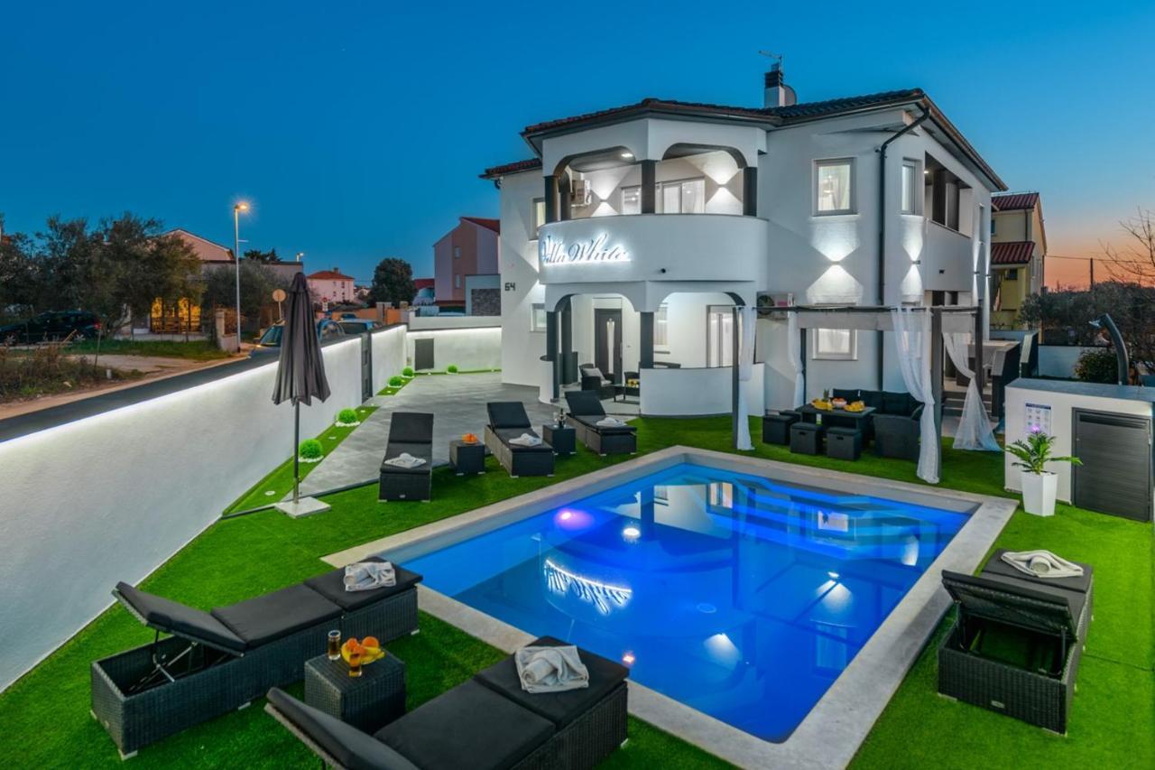 Complex Villa White PUY Exterior foto