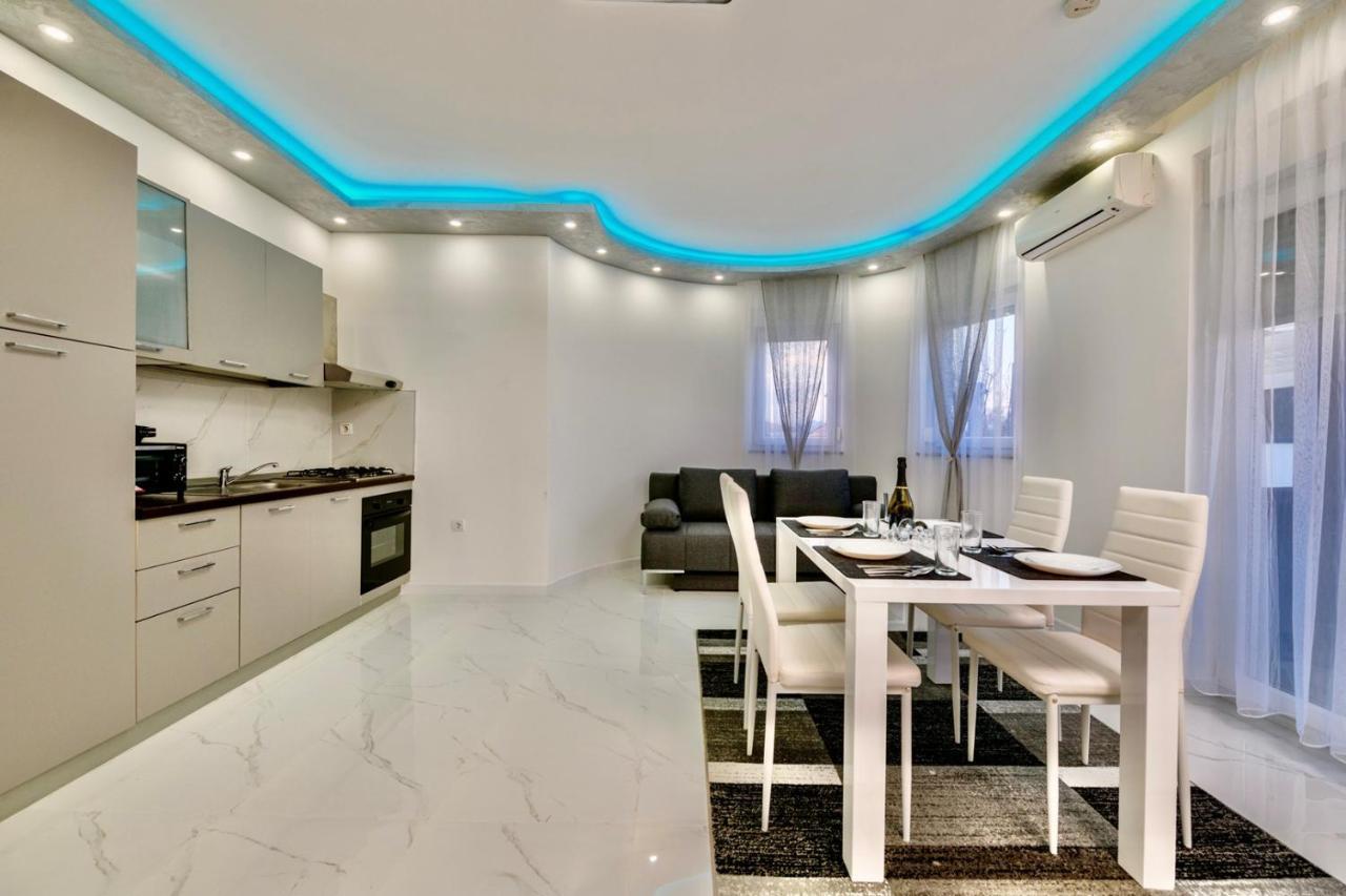 Complex Villa White PUY Exterior foto