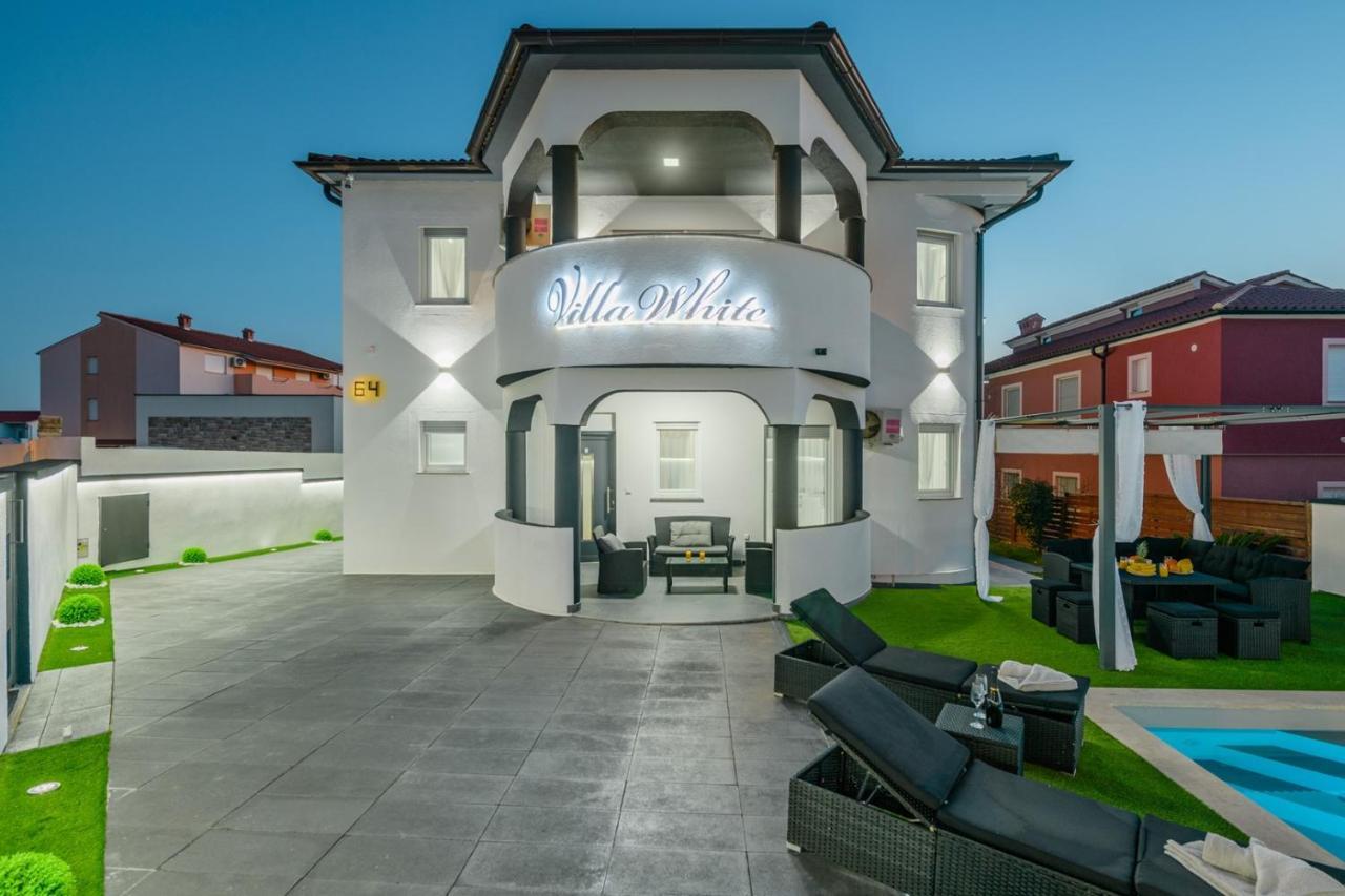Complex Villa White PUY Exterior foto